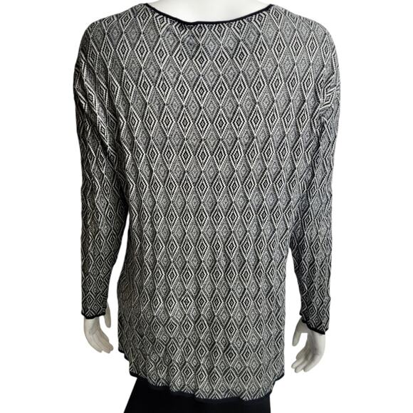 J JILL Womens Graphic Chevron Knit Shirt Size Medium Black & White Minimalist - Picture 4 of 9